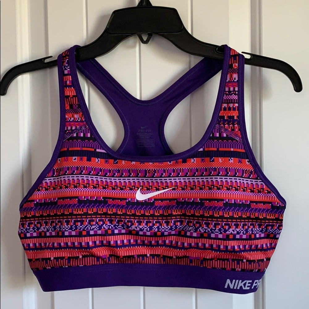 Nike pro sports bra